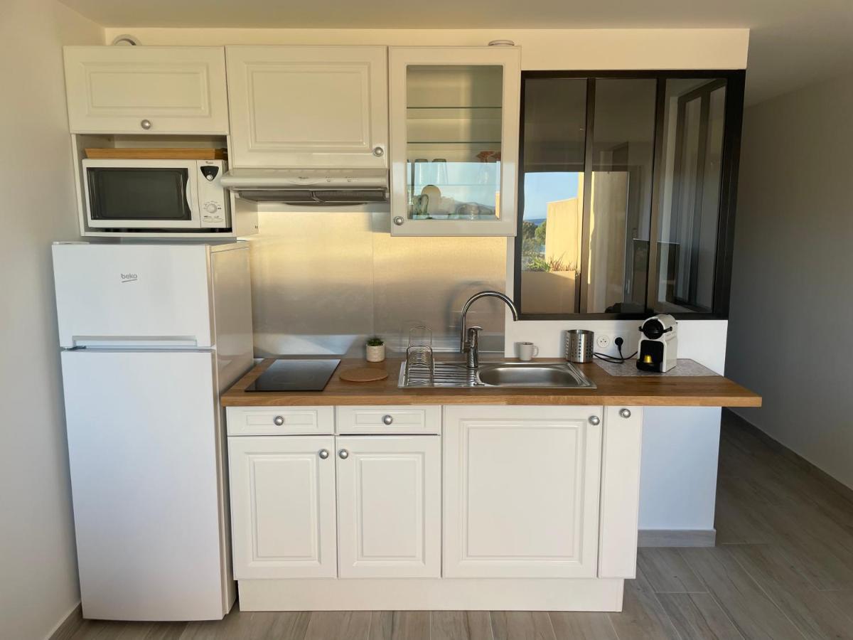 Appartement Pieds Dans L'Eau Vue Mer Bormes Les Mimosas Экстерьер фото